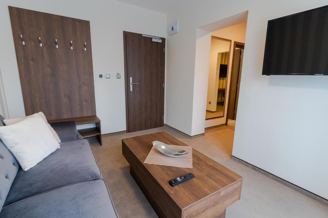 Hotel Demaenova **** Liptovský Mikuláš エクステリア 写真