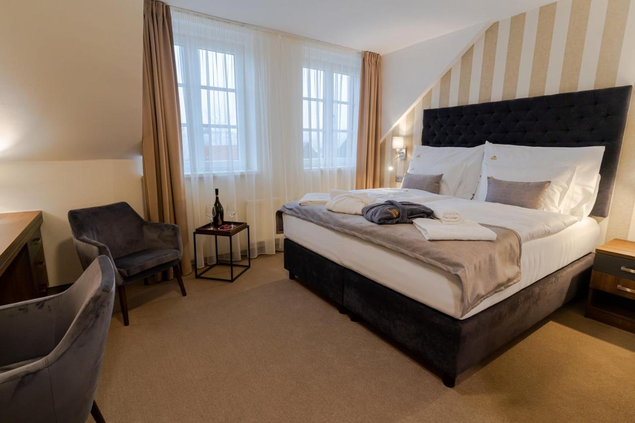 Hotel Demaenova **** Liptovský Mikuláš エクステリア 写真
