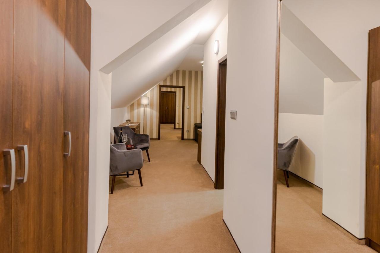 Hotel Demaenova **** Liptovský Mikuláš エクステリア 写真